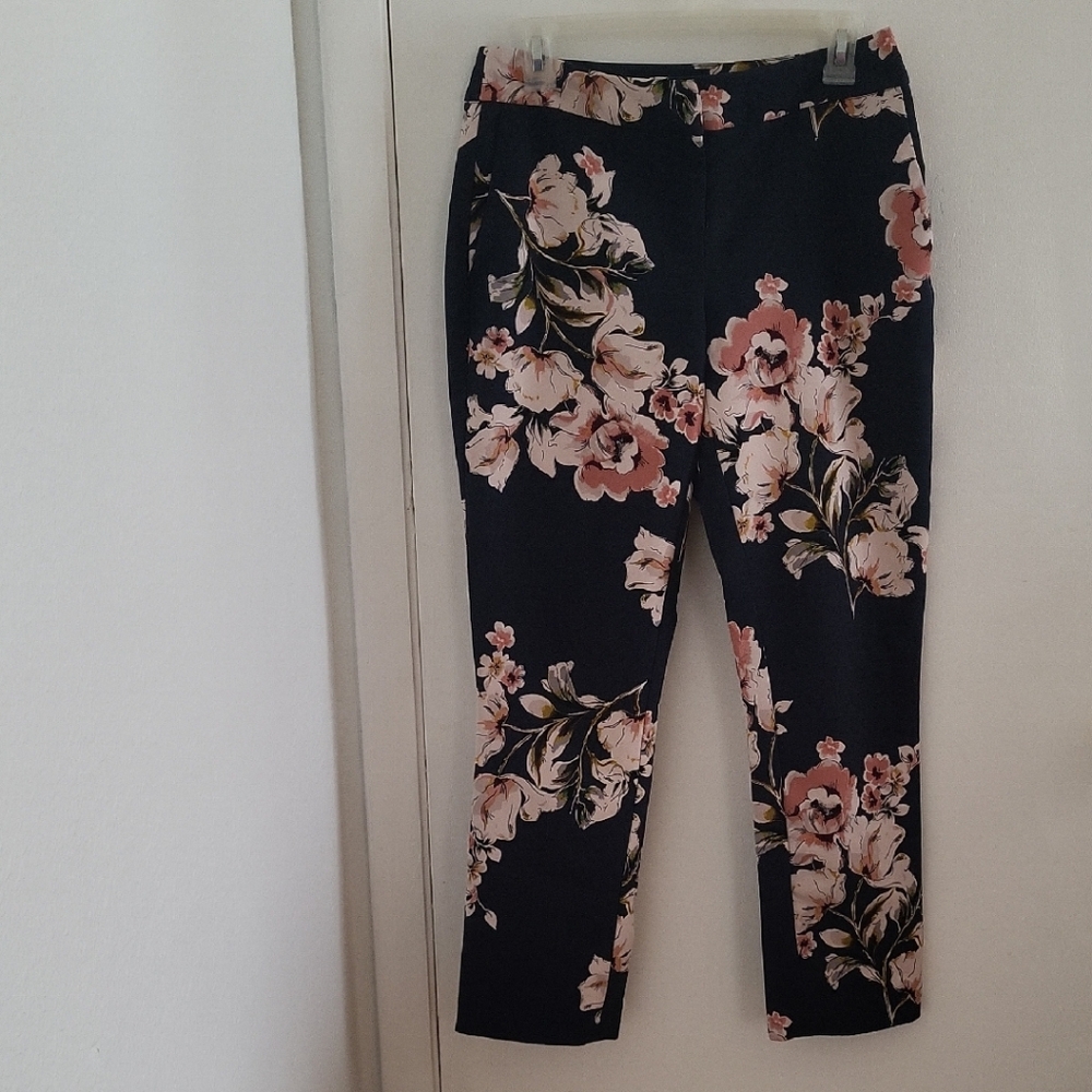 Cynthia Rowley Pink and Navy Blue Cropped Floral Pants